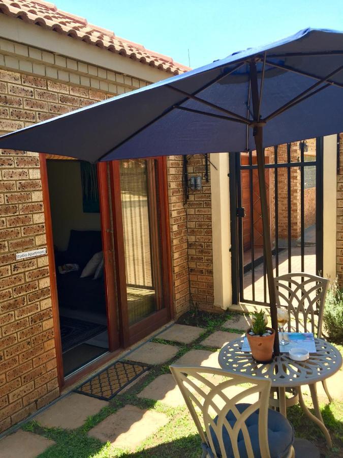 642 On Vincent Bed and Breakfast Pretoria-Noord Exterior foto